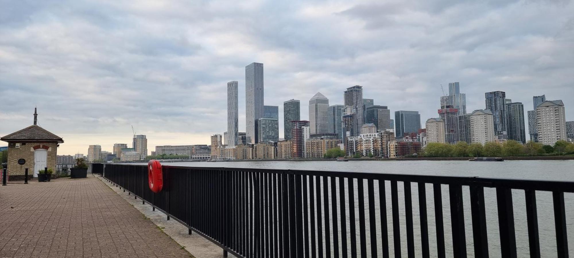 Riverside 1Br With Easy Transport 20Min To City Centre London Exterior photo