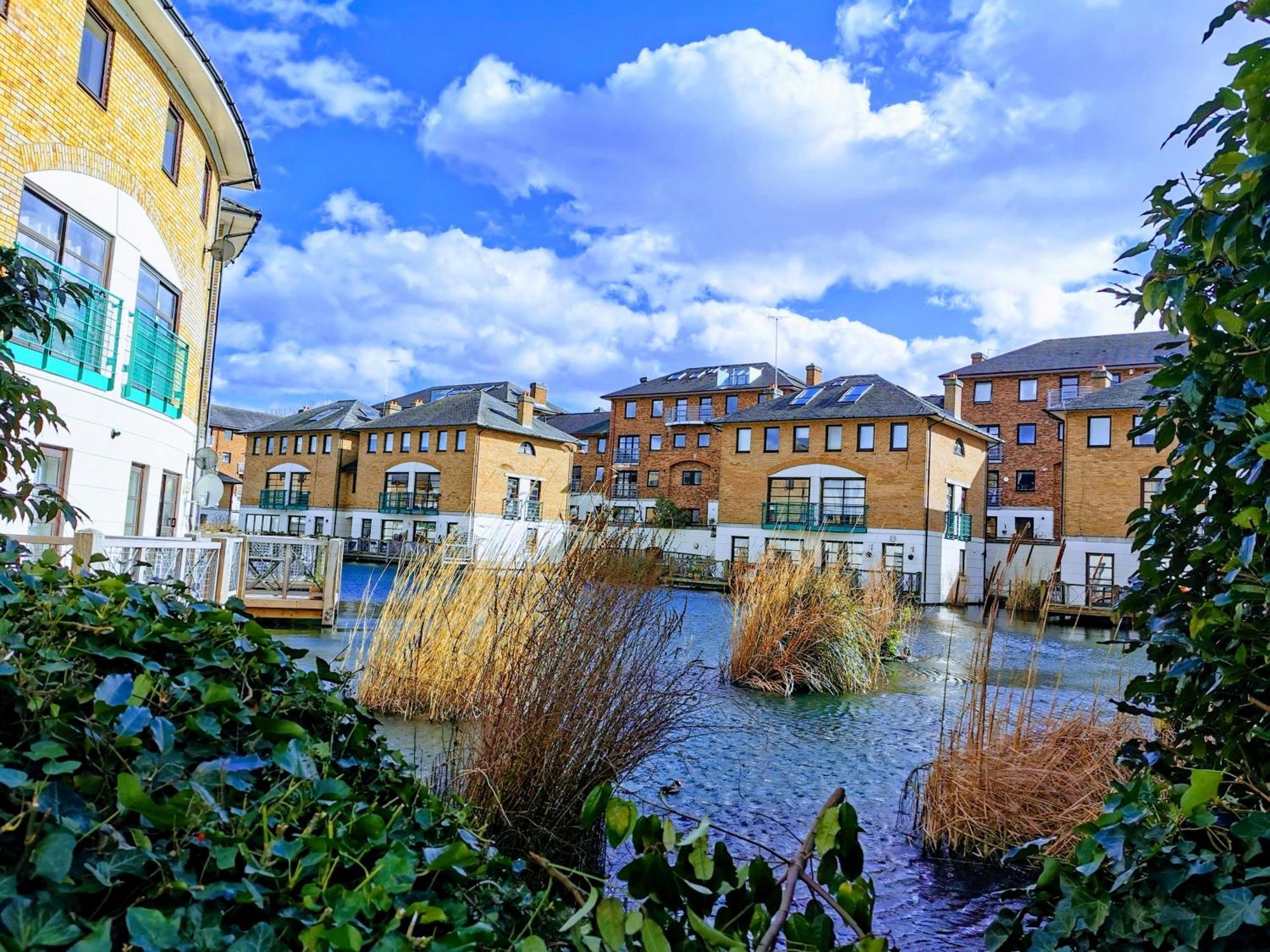 Riverside 1Br With Easy Transport 20Min To City Centre London Exterior photo