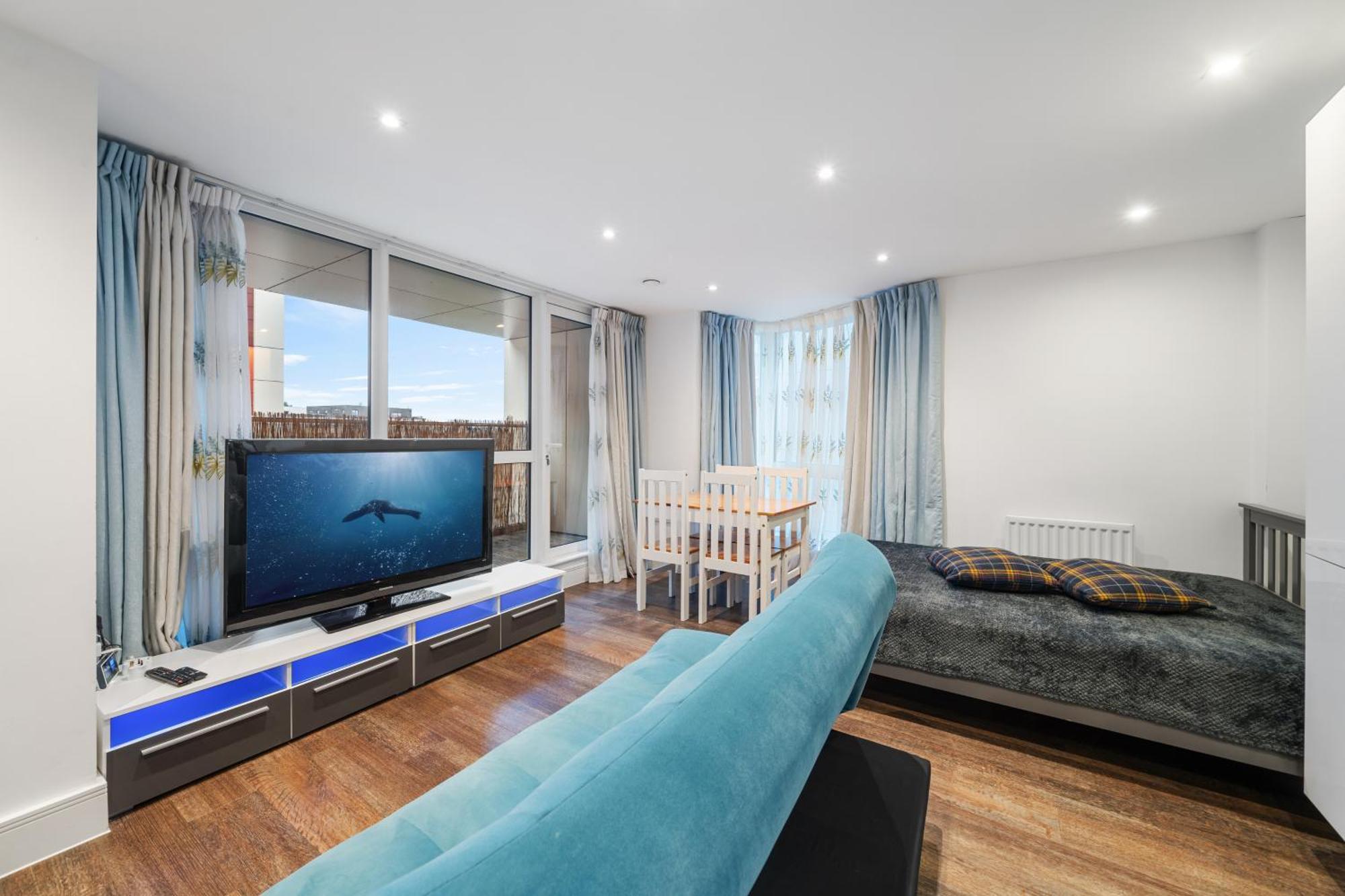 Riverside 1Br With Easy Transport 20Min To City Centre London Exterior photo