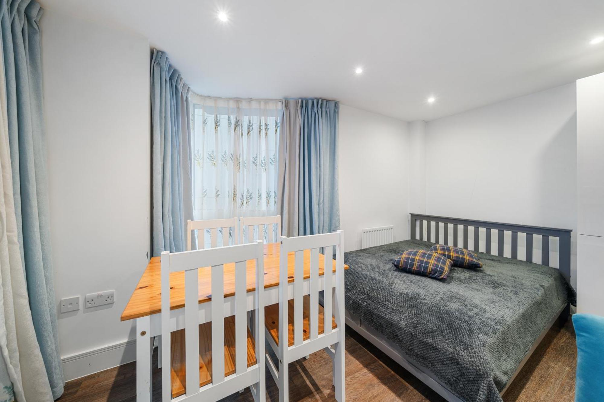Riverside 1Br With Easy Transport 20Min To City Centre London Exterior photo